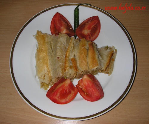 Burek sa prazilukom i sojinim ljuspicama