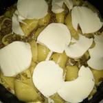 Testenina školjke sa mocarelom