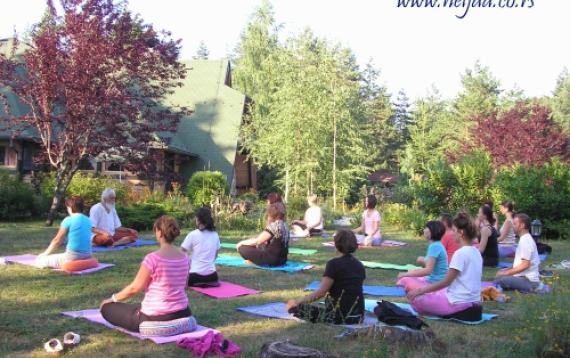 Heljdini jastuci za meditaciju
