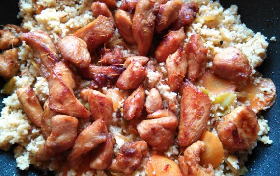 Kus-kus sa piletinom, povrće i šafran