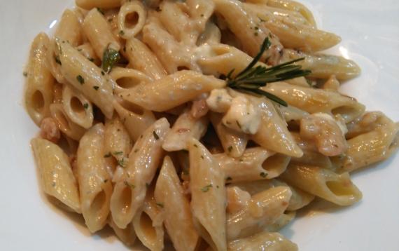 Testenina sa plavim sirom i gambori